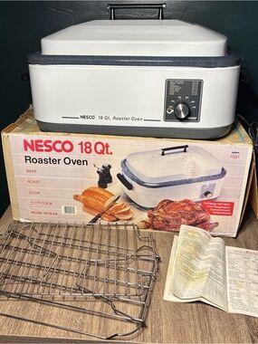 Vintage NESCO 18 Qt Roaster Oven 4218-04 USA Made USED With BOX